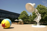 Самые необычные офисы мира: офис-атриум Pixar